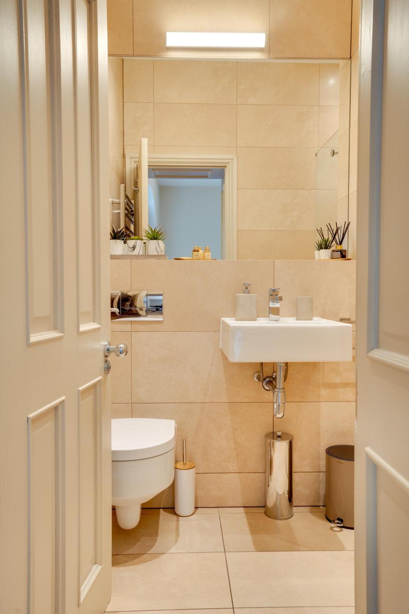 אלנמות' Spence Lodge: Beautiful 2-Bedroom Stone Cottage מראה חיצוני תמונה